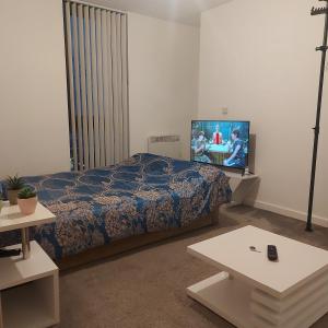 Ensuite Double Bedroom, Live in landlord
