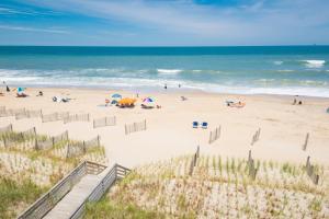 GSP3 Summer Breeze Oceanfront Condo, Elevator, Pool, Fitness Club!