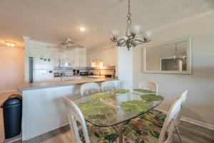 GSP3 Summer Breeze Oceanfront Condo, Elevator, Pool, Fitness Club!