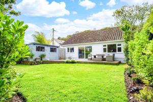 Marshmallow - 2 Bedroom Cottage - Oxwich