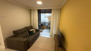 cód 67 - Excelente apartamento á 350m do mar!