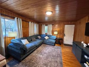 Little Smoky Retreat , 3 Bedroom , Close to downtown Gatlinburg AND Pigeon Forge