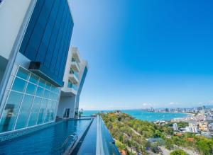 The vision condo - Sea view apartment balcony Pattaya Pratumnak beach
