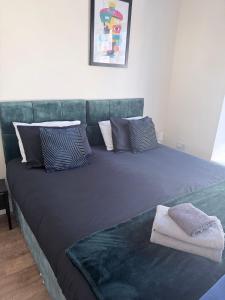 Apartment 4- 216 high street