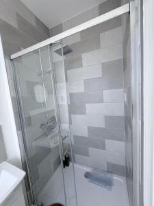 Apartment 4- 216 high street