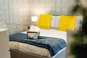 Swiss Cottage Hideaway Sleeps 8 Regents Park