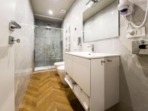 Domus Innovatis Rooms & Home - Vatican Rooms