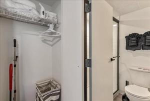 DT Studio - Gym - Pool Table - 8th Floor - Parking