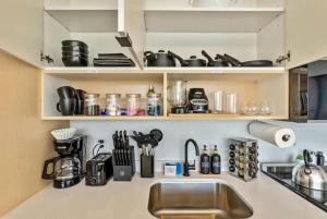 DT SLC Studio - 13th Floor Gym - Parking