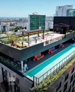 TL 207 - Apt completo com varanda no centro