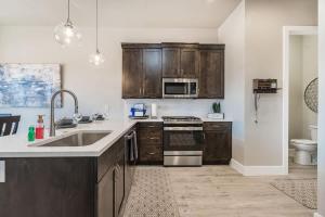 50-51| 2 Homes Together in St. George with Private Hot Tub