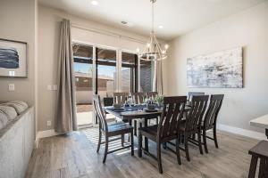 50-51| 2 Homes Together in St. George with Private Hot Tub