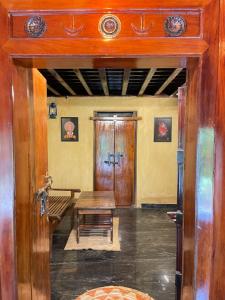 Aravanazhi tharavadu