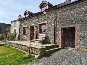 2 Bed in Lower Chapel 94567