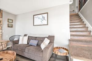 Amazing Views Close to the Strip - Private Dock!