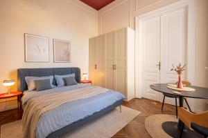 Central Retreat - Cozy & Charming Apartment