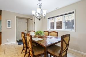 Excellent Family Stay w Boat Slip, 2 Pools, Hot Tub, Courts & Arcade Games