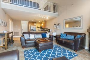 Family-Friendly, Fishing, & Fun w 2 Pools, Views, Boat Slip & Launch