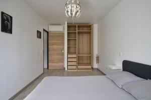 Paris Premium Family House