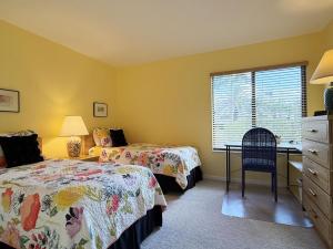 Bayside 2BR – Walk-Out Patio by Heated Pool