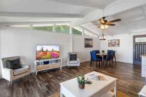 Private Dock & Fireplace Steps from Osage Beach