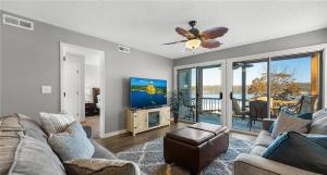 Lakeview Condo, Boat & PWC Slips, Pool, Tennis, Family Friendly