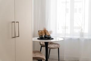 Close to Old Town & Amenities 1