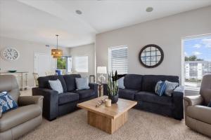 Main Channel Views, Screened Porch, Pool & Boat Slip