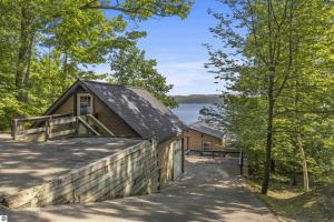 New! The Sunkissed Beach House Truly Spectacular!