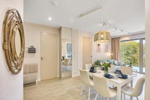 Golden Hour Apartments- Greeneri 310