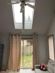 Private house guest rooms in Bellevue, WA