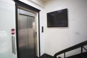 Hotel O South Continental