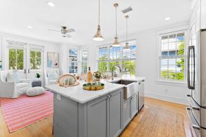 Sands Cottage Carriage by 30A Escapes