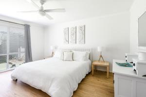 Large Family Home Yard Ping Pong and Pool Table