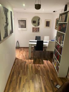 Single Room in a shared 2 rooms apartment