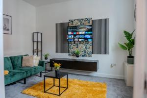 Stylish 3-Bed 15min to Manchester City Centre