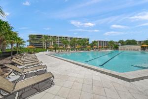 Gulf and Bay Club- C609