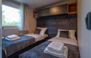 Gorgeous Home In Obrovac With Wifi