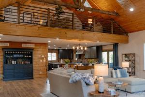 The Compass Retreat near Clear Lake