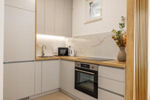 Noa City Center Apartments free parking