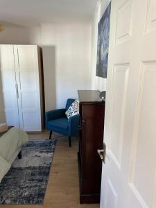 Selene Apartment in Heart of Glastonbury
