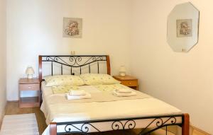 1 Bedroom Nice Apartment In Lopar