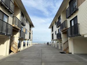 Sunburst Escape w Heated Pool, Dock & Beach