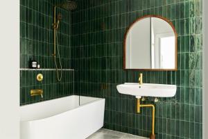 Belgravia Residence Rooftop Pool Oasis