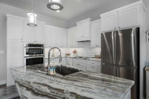 Communal Pool Deck Views Winter Family Texan Perks