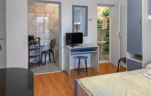 Stunning Apartment In Lopar With Wifi