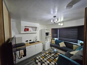 Femros Apartments, 15mins to city center.