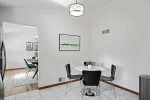 Central Location - 2 living spaces & covered patio!