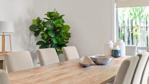 The Oasis-Shelly Beach-Private Pool-Golf