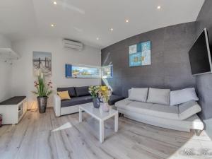 Villa in Marcana with swimming pool